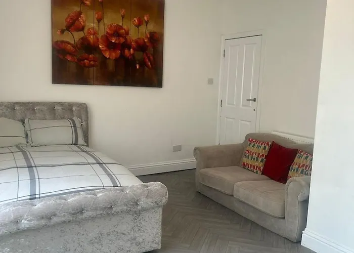 Brand New Room Grosvenor Suites 1
